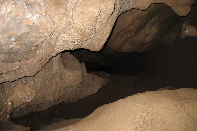 Aggertalhöhle – Höhle, bei Engelskirchen