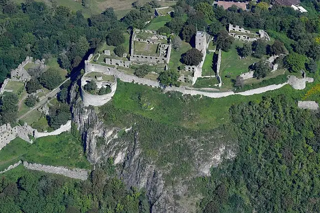 Festung Hohentwiel – Burg oder Schloss, bei Singen