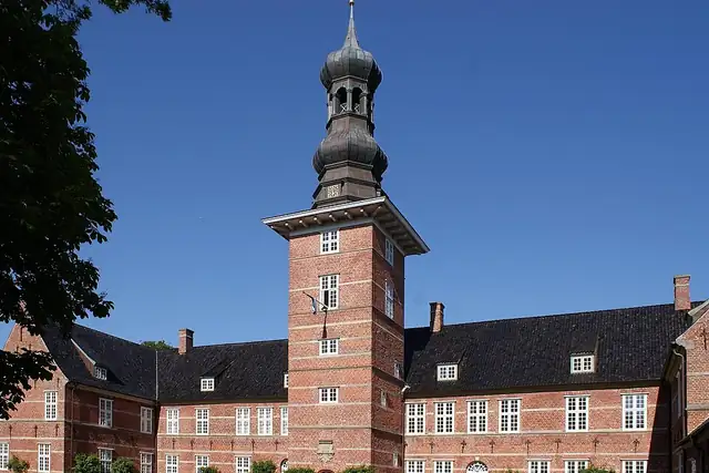 Schloss vor Husum – Burg oder Schloss, bei Husum