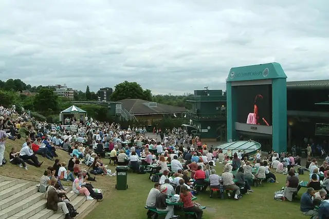 Henman Hill – Aussichtspunkt, 10 km von London