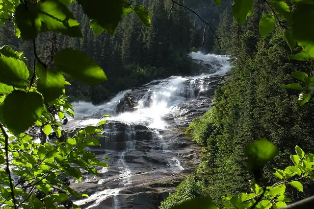 Depot Creek Falls – Wasserfall