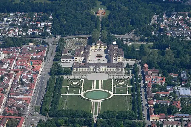Schloss Ludwigsburg – Burg oder Schloss, bei Ludwigsburg