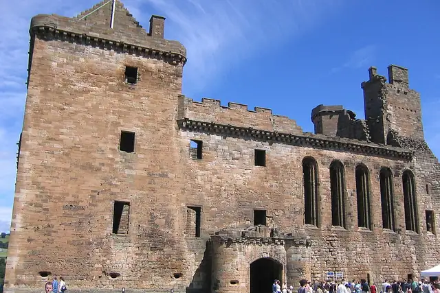 Linlithgow Palace – Burg oder Schloss, 8 km von Grangemouth