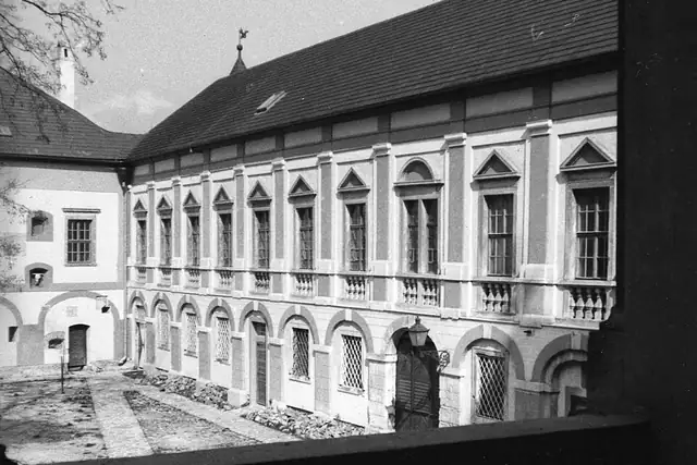 Schloss Kobersdorf – Burg oder Schloss, 26 km von Wiener Neustadt