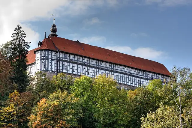 Schloss Herzberg – Burg oder Schloss, 17 km von Duderstadt