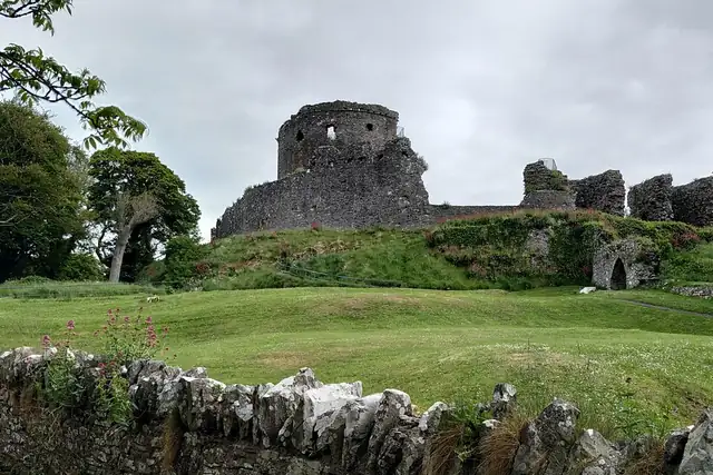 Dundrum Castle – Burg oder Schloss