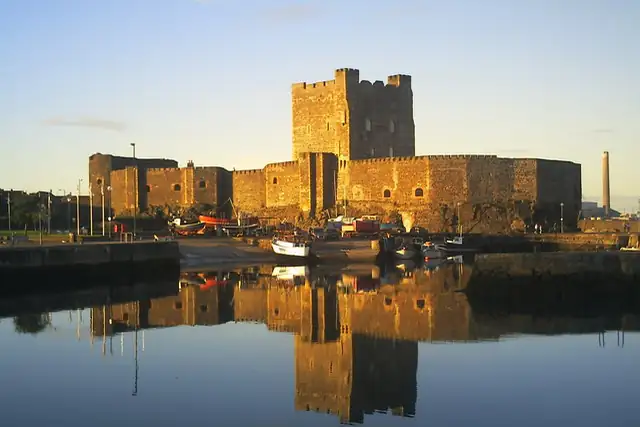 Carrickfergus Castle – Burg oder Schloss, bei Carrickfergus