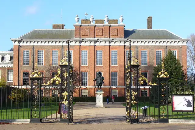 Kensington Palace – Burg oder Schloss, bei Shepherds Bush