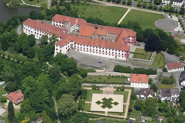 Schloss Iburg – Burg oder Schloss, bei Georgsmarienhütte