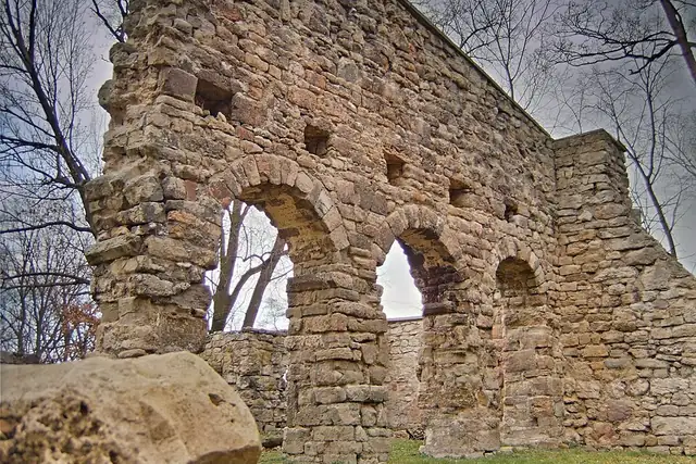 Cyriaksruine – Ruine, 13 km von Naumburg