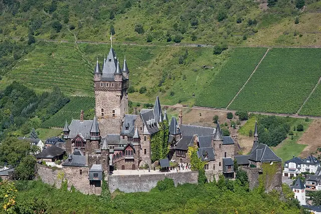 Reichsburg Cochem – Burg oder Schloss, 21 km von Mayen