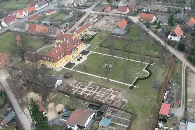 Schloss Kleßen – Burg oder Schloss, 18 km von Rathenow