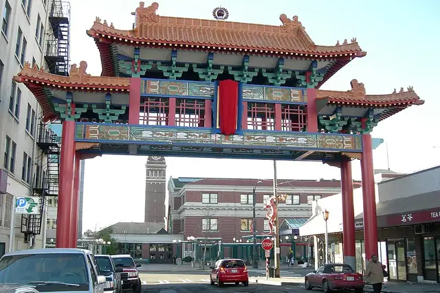 Chinatown Gate – City gate, near Seattle