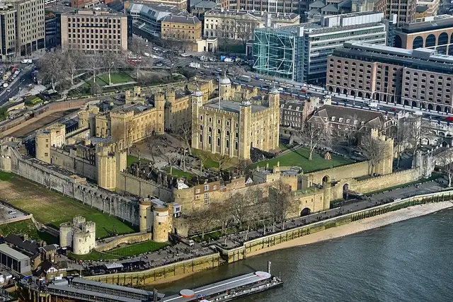 Tower of London – Burg oder Schloss, bei Shadwell