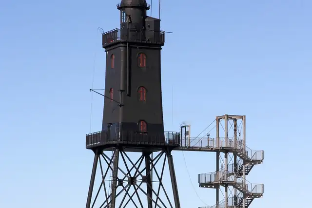 Leuchtturm Oberfeuer Eversand – Leuchtturm, 16 km von Langen